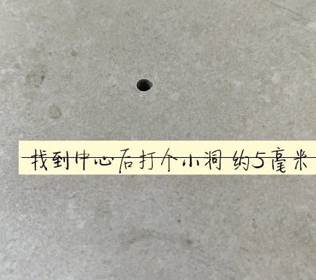 赤城瓷砖空鼓维修公司专业解答在瓷砖铺贴过程中，如果砂料搅拌不均匀，将会带来以下问题